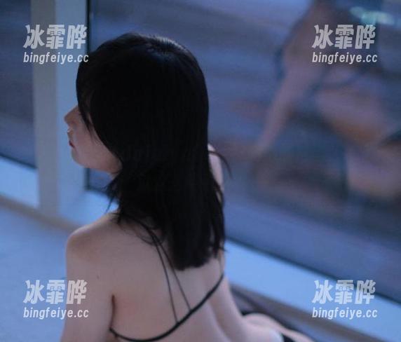 图片分享：Addielyn(에디린)和她的白猫，怎么就这么吸引人呢？