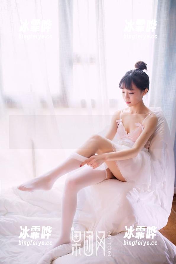 GIRLT果团网-周琰琳LIN GIRLT果团网 - 周琰琳LIN的万圣节大作战:分享我的“鬼”才摄影技巧!