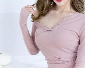 IMiss爱蜜社 – 逗逗doudou与蕾丝的欢乐时光：私拍套图，婚纱店让人惊呼的模样！