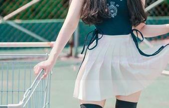 Jenny(정제니)眼镜合集：让人佩服的不仅是视力，还有无处不在的幽默