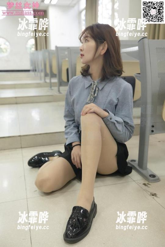 MSLASS梦丝女神-张思敏 MSLASS梦丝女神 - 张思敏的丝袜美腿画报,分享一下,这腿要是不小心让你晕倒可别怪我哈!