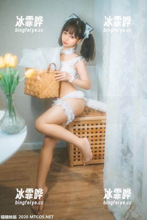 哦，喵糖映画的粉格JK制服图集，谁能拒绝这甜腻呢！