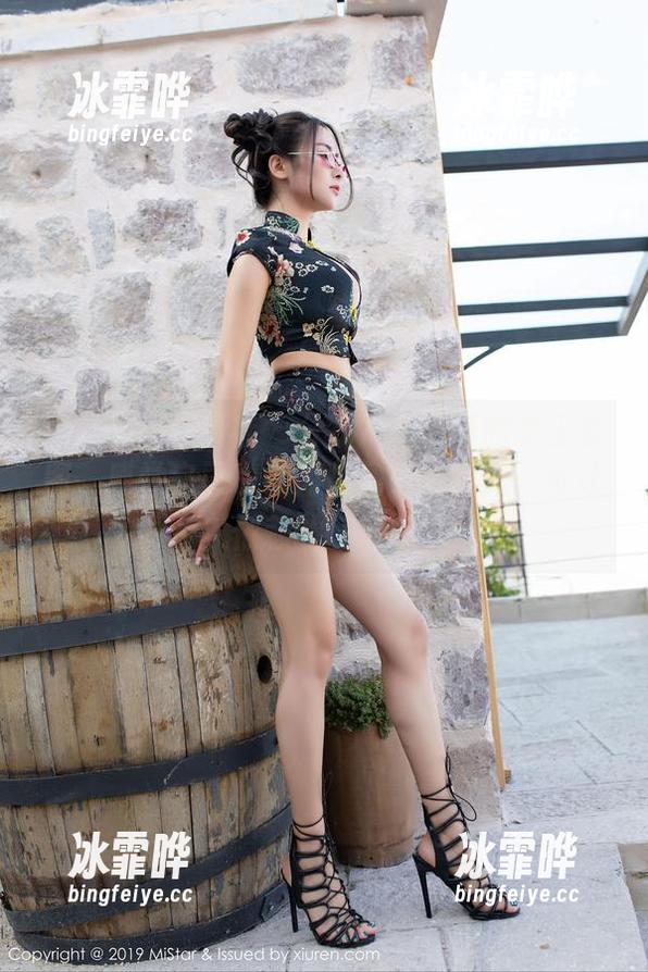 MiStar魅妍社 - 分享Mara酱的女王套图，感觉自己也被闪耀到了，呵呵，可让人依赖的气场呢。