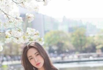 MiStar魅妍社 – 写真集里的小沫琳：她的连体衣…怎么说呢，设计真不错！