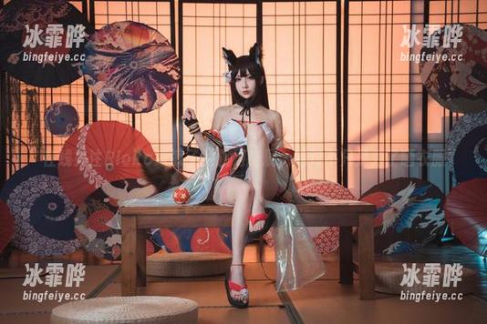 在线关注Rioko凉凉子的旗袍施展，绝对不只是为了晒衣服