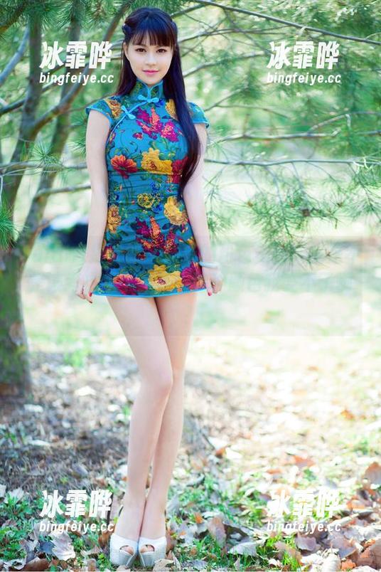 TuiGirl推女郎 - 陆瓷的粉色美图：我是不是该考虑换个家具，这种颜色我受不了啊？