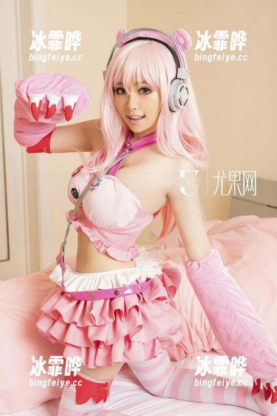 UGirls尤果网-游子熙 UGirls尤果网 - 牛仔裤的魔力:游子熙的写真让我想起那个夏天的傻事,原图回忆满满!