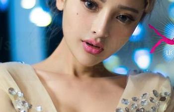 UGirls尤果网 – 田依依的网袜奇想到：这也算精选写真？