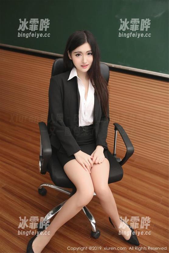 Xiuren秀人网 - BABY_柒的天台新尝试——又一图包来了，来不来？