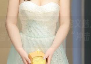 Xiuren秀人网 – 用连体衣定义魅力，Baileys香儿在高清图库演绎“冲击波”！
