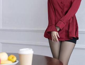 Xiuren秀人网 – 看会飞的小虎牙用灰丝画出这些美图，下载美图的冲动总是来得那么突然。