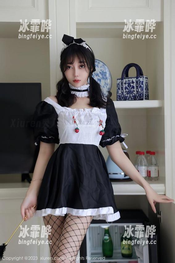 Xiuren秀人网-冷月yuer Xiuren秀人网 - 冷月yuer的短裤合集,腿就是我的信仰
