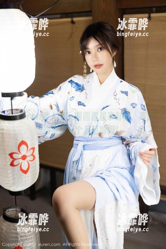 Xiuren秀人网-圆圆酱 Xiuren秀人网 - 圆圆酱居家时刻,高清捕捉每一个呆萌瞬间!