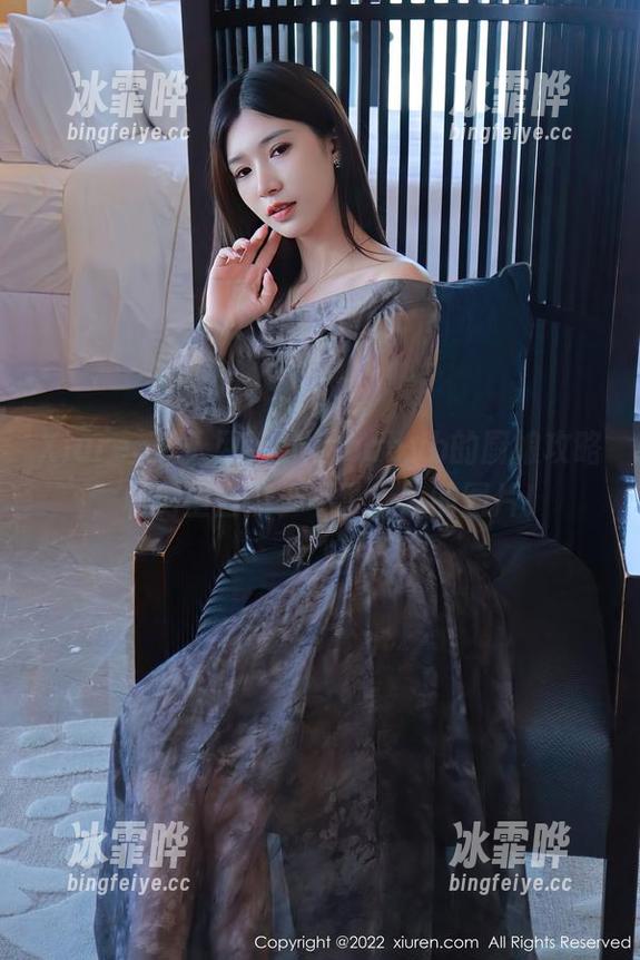 Xiuren秀人网 - 小乔babyb的厨娘攻略，私房里当然少不了迷人的图片！