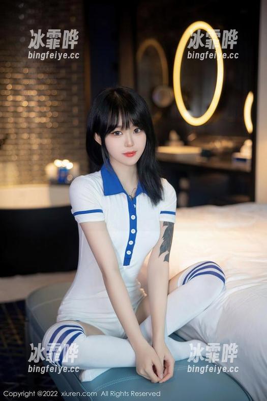 Xiuren秀人网 - 最新图集：没想到杨可可coco的纯白里，一点点都不让人觉得腻。