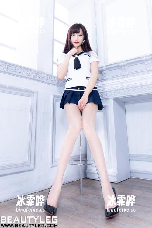 beautyleg-Sandy beautyleg - 闪耀!Sandy眼镜高清写真,带你领略不一样的视界