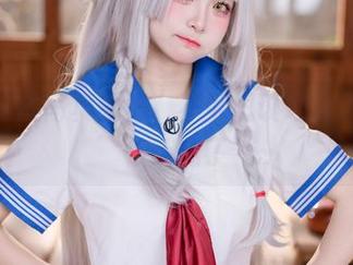 九柒喵的写真图集，不可思议地让人觉得被萌化了