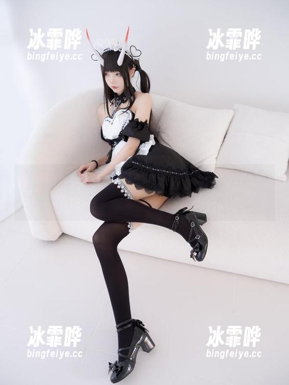 五更百鬼 “五更百鬼”最新写真,能代女仆的那个姿势反射出什么?