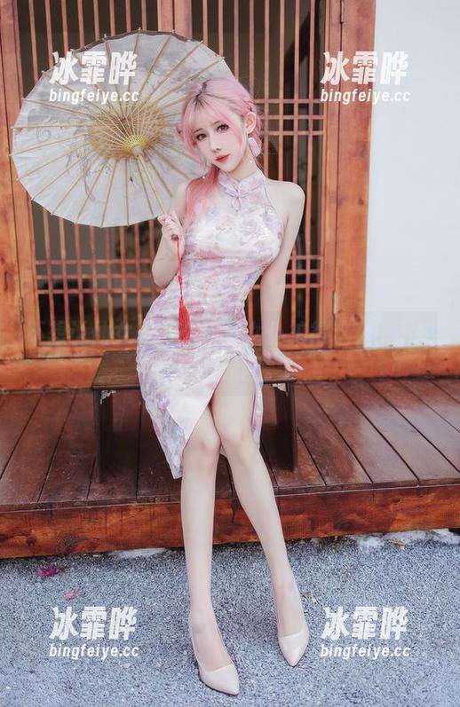 不想说仙女月怎么能把女仆拍得这么...不知名的原图。