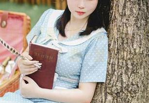 “依依超级懒可爱”的高清图片，什么？居然有这么萌的事情！我…我只想说，太绝了。