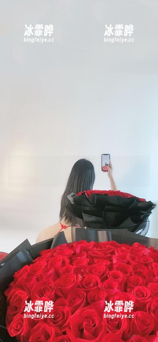 微密圈 - 私房照里不能没有的俏妞qiaoniuTT美腿，简单又直接