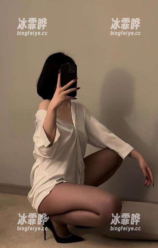 微密圈 - 保守的二舅妈的美图与别人的礼服，竟然差这么多？