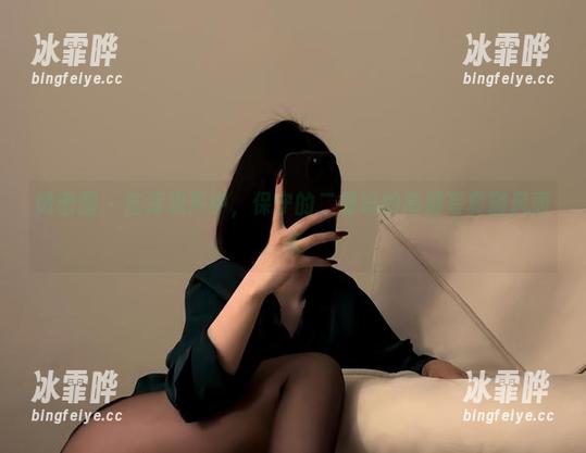 保守的二舅妈 微密圈 - 在海浪声中,保守的二舅妈的高清写真随风而来