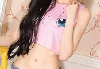 克拉女神 – 资源丰富，高清画面里雅楠的‘甜心’让人咋舌