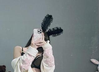 微密圈 – 不只是兔宝妮to的定制写真，海边的每一波浪都有点来劲儿了！