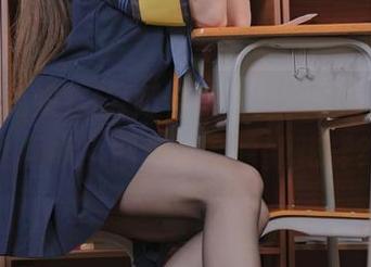 咬一口兔娘T3舞蹈合集…江南style是怎么回事，图包里有啥新花样？
