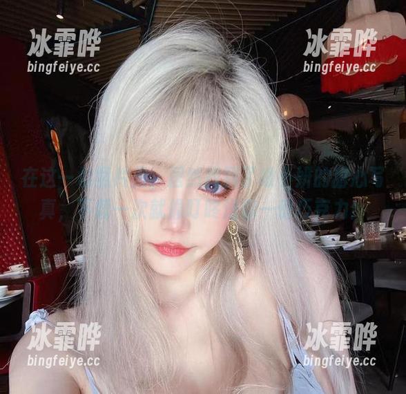 在这一堆照片里，居然找到了啾小妍的甜心写真，下载一次就像叮咚送你一份巧克力！