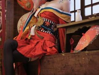 哇，这就是大梨子不是御姐的粉色全套图包？李子不李子？