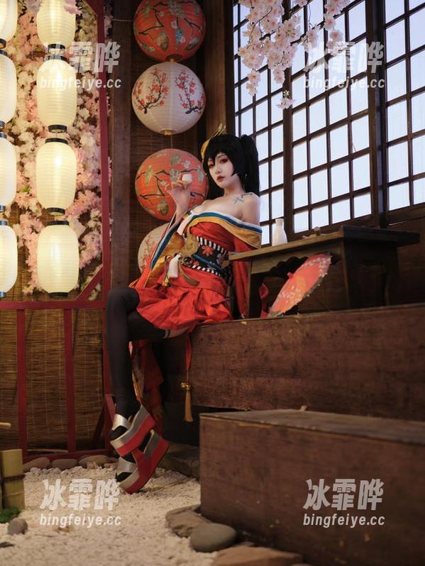 哇，这就是大梨子不是御姐的粉色全套图包？李子不李子？
