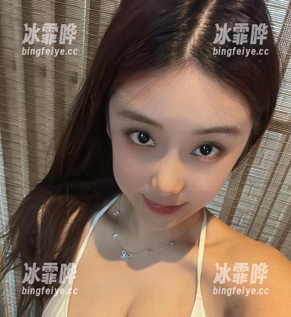奶雯 微密圈 - 婚纱!奶雯晒照,竟然选择了无圣光,够大胆!