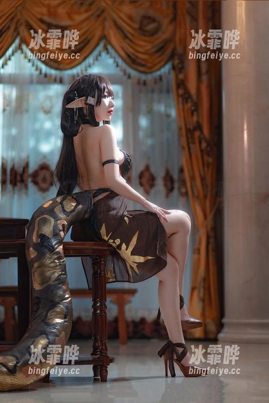 宫本桜 宫本桜的私房美图,这不是森蚺,根本是个小精灵在乱舞!