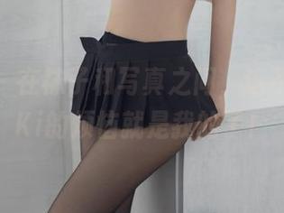 尤蜜荟 – 在袜子和写真之间，这不是宋KiKi的烦恼就是我的了！