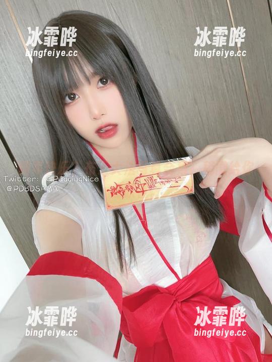 新年快乐？布丁大法写真合集，稍微给你点欣喜。