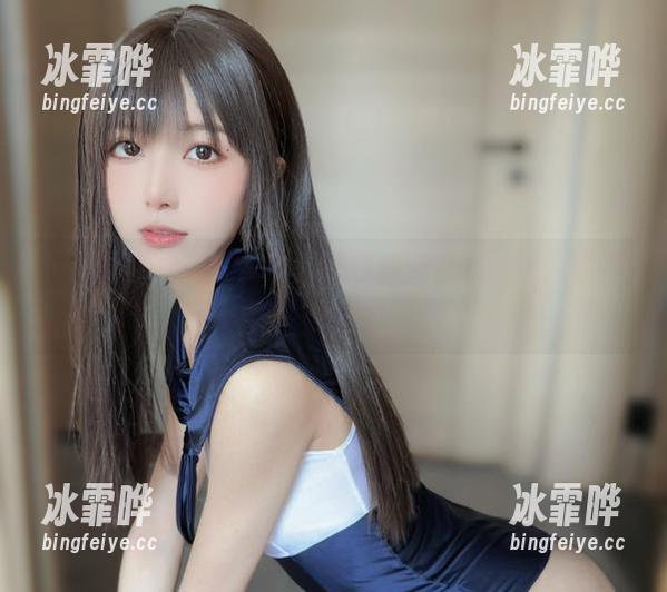 网盘上存着布丁大法的黑色旗袍合集，这画面简直美到爆！