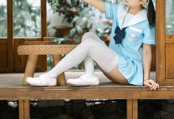 从幼水铃衣的电子女友图集中，发现了一些“特别的”东西