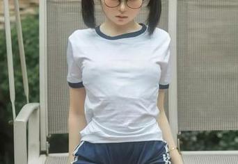 怎么说呢，幼水铃衣作品集中小猫猫的更新绝对画风清奇！