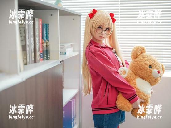 幼水铃衣的水手服，美图与精选……看得我想海上畅游，脑海中满是波浪的低吟。