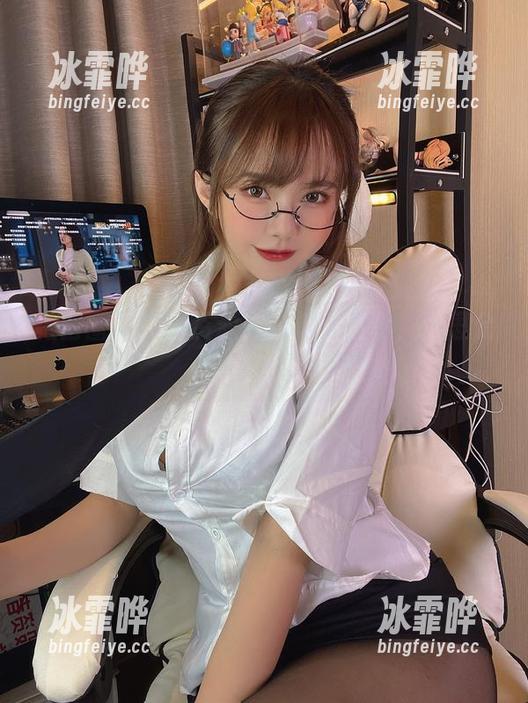 张思允 微密圈 - 一组资源:老板的指令,张思允的随性舞步