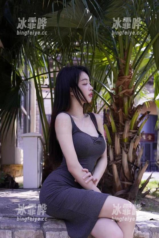 徐珺大哥 微密圈 - 看徐珺大哥如何把豹纹写真玩出新花样,驯服谁呢?