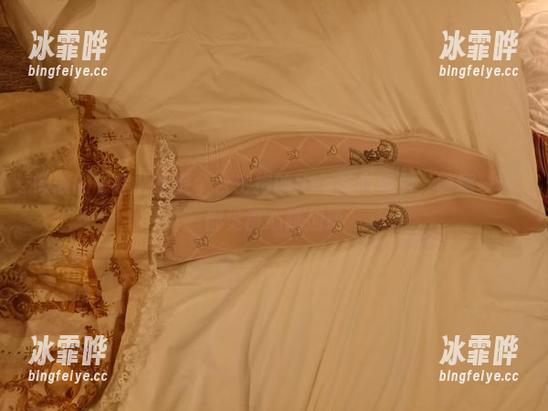 懒散的午后，想要个公主抱的Dva泳衣原图，随意一瞥都觉得心跳加速