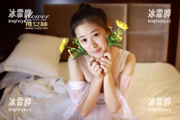 推女神-刘钰儿 推女神 - 刘钰儿睡衣合集,更新你对家居服的新认知!这些也太过分了吧?