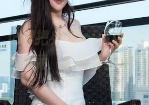 推女神 – 记得把宛恩miyu的连衣裙原图设为壁纸哦，不然会被嫌弃的。