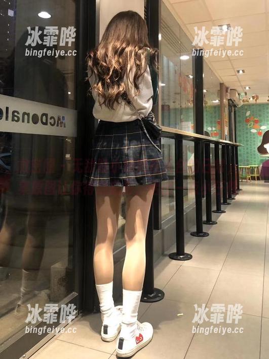 无敌哒小姨妈 微密圈 - 无敌哒小姨妈在天台的日常,全集原图让你得意忘形,活出一点小任性。