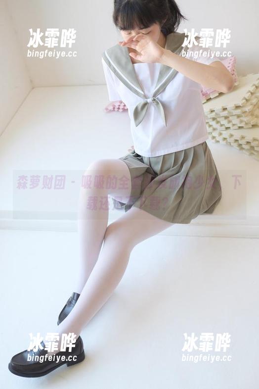 森萝财团-吸吸 森萝财团 - 吸吸的全套沙发旗袍少女,下载还是不下载?