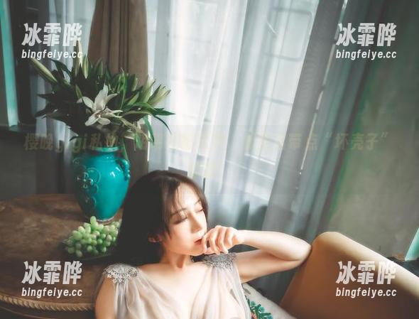 樱晚gigi私拍，明明在扮天使，却莫名带点“坏壳子”的甜！