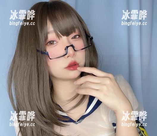 次屁啦高清女仆：guesswho？就是那个透明的她！